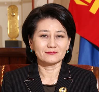 С.Оюун